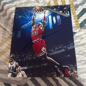 Michael Jordan autographed 8x10 photo